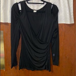 Venus black long sleeve cold shoulder blouse sz L